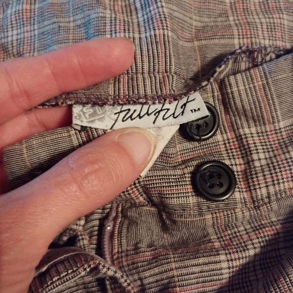 Shorts - Picture 3 of 3